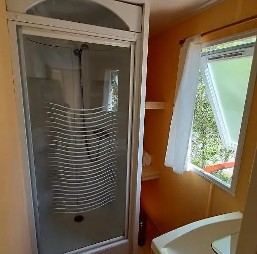 Cloud Nine Apartment *